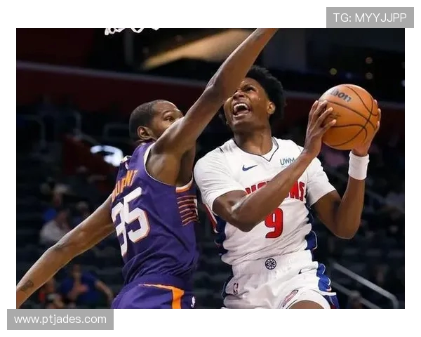 2016年勇士队与活塞队精彩对决视频直播回顾与分析