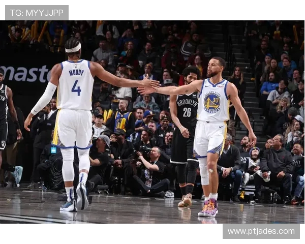 昨晚勇士与篮网精彩对决回放分析及赛后精彩瞬间回顾