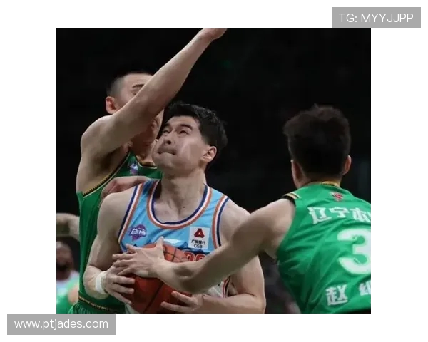 辽宁男篮与天津队半决赛激战正酣谁将晋级决赛争夺总冠军