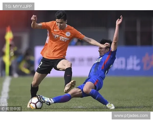 王伟专访:从青涩球员到足球教练的心路历程回顾